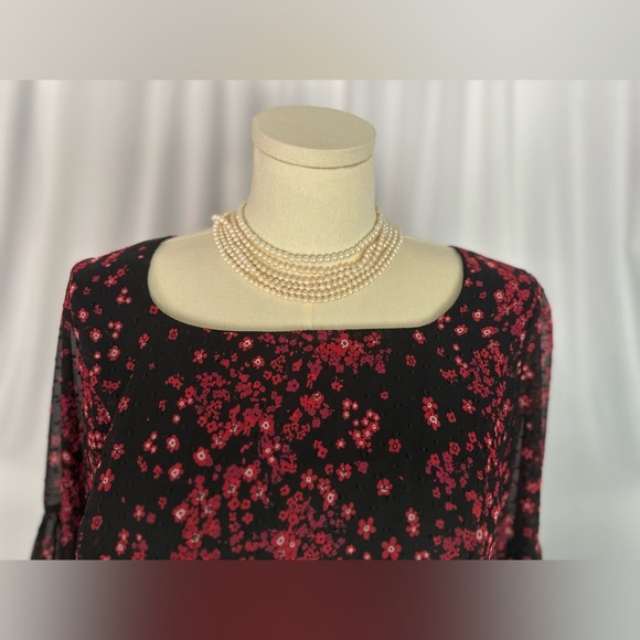 Maison Tara Black and Red Floral Dress (797) - Picture 6 of 15